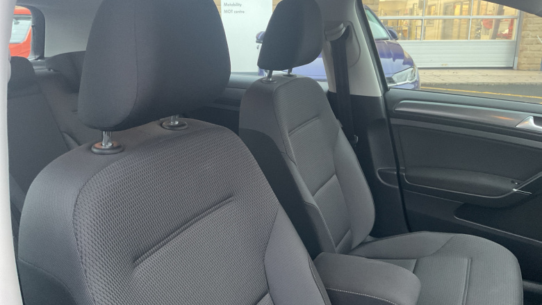 Volkswagen Golf 1.4 TSI SE [Nav] 5dr Petrol Hatchback